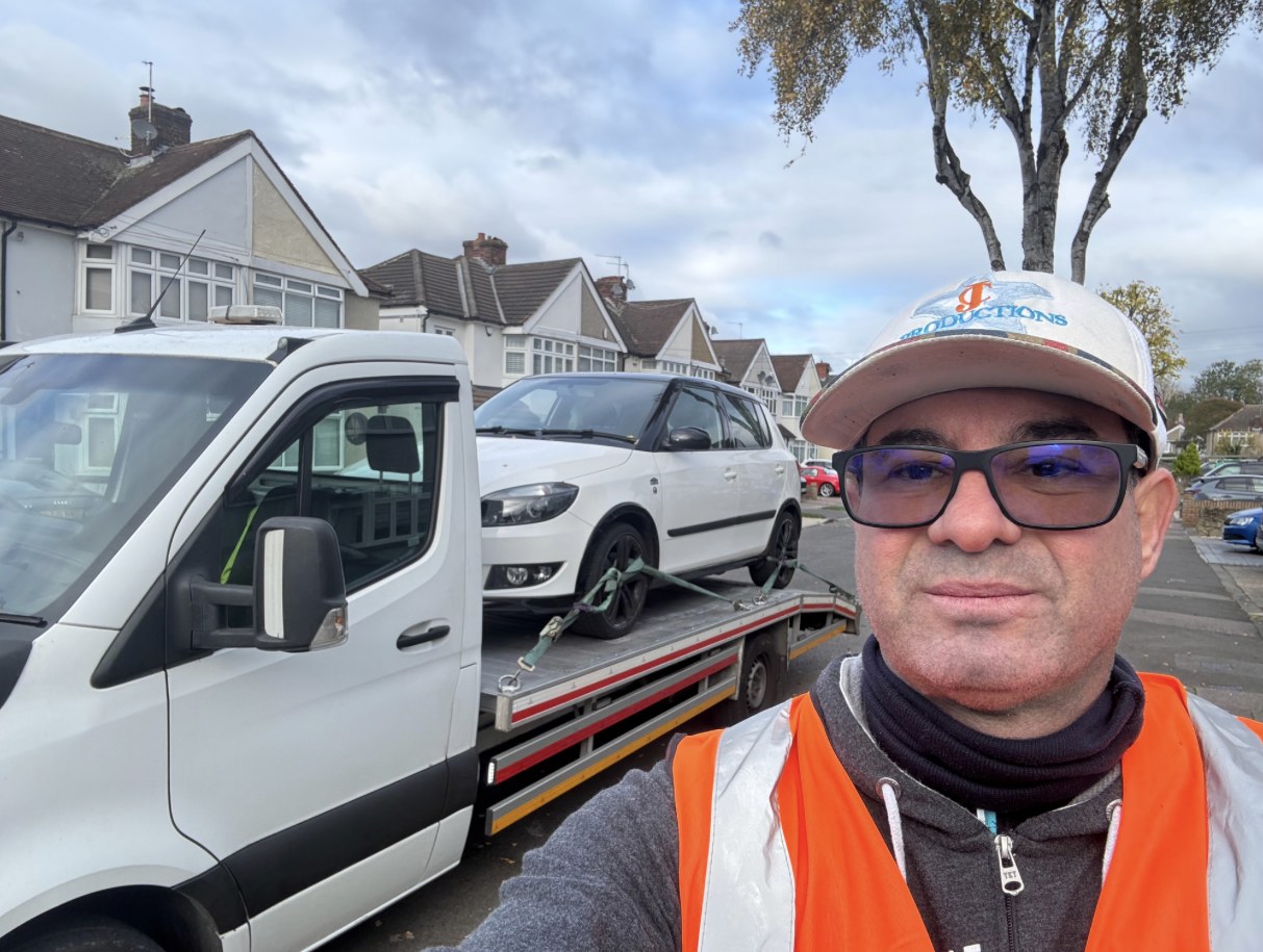 About Elton Flabiano – Founder of RecoveryCar 2 Elton Flabiano, founder of RecoveryCar, with his recovery truck in South East London